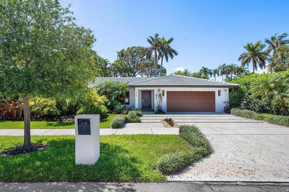 Unit for sale at 520 Silver Lane, Boca Raton, FL 33432