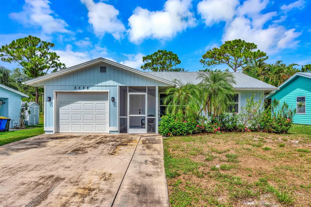Unit for sale at 5588 SE Avalon Drive, Stuart, FL 34997