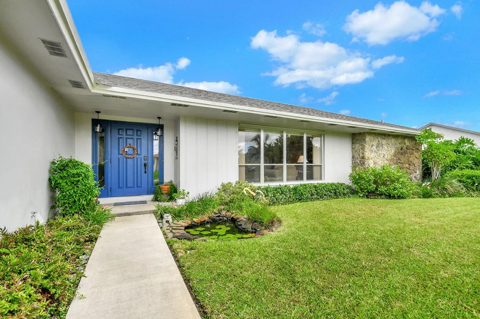 Unit for sale at 8 W Cypress Road, Lake Worth, FL 33467