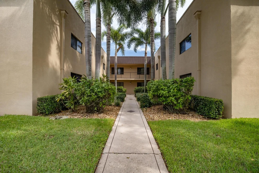 Unit for sale at 15126 Ashland Street, Delray Beach, FL 33484