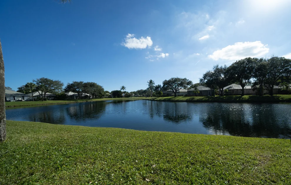 Unit for sale at 1054 Bedford Avenue, Palm Beach Gardens, FL 33403