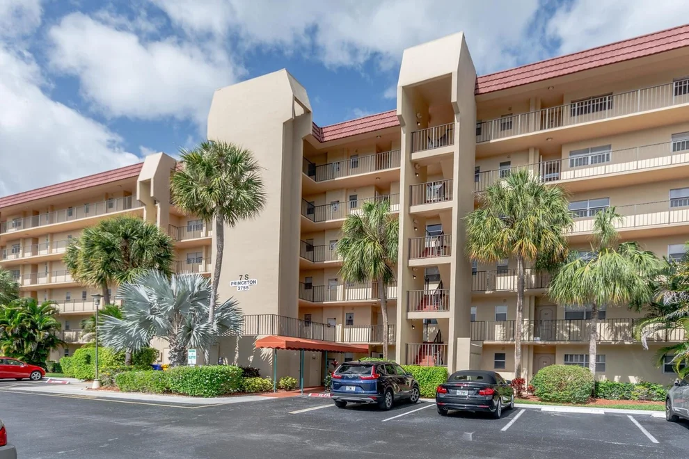 Unit for sale at 3755 Via Poinciana, Lake Worth, FL 33467