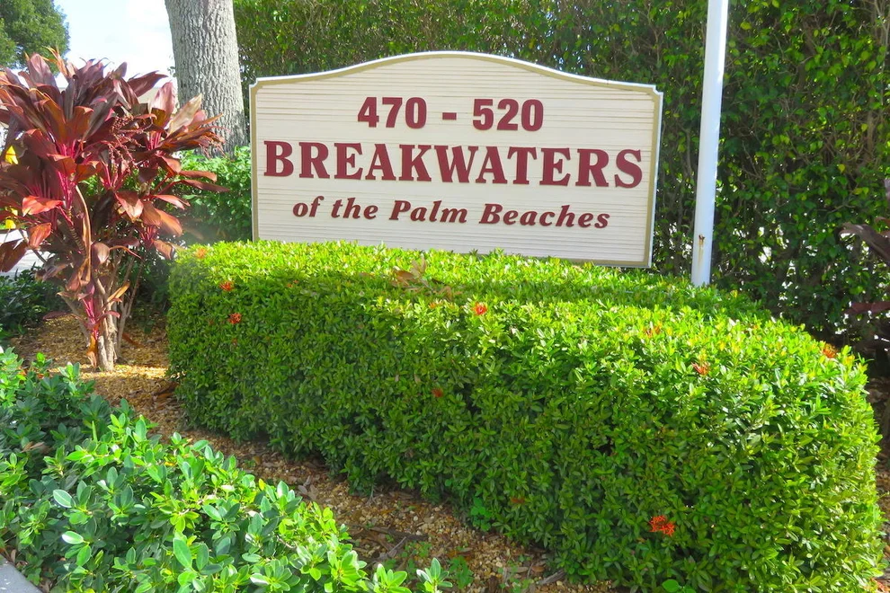 Unit for sale at 470 Executive Center Drive, West Palm Beach, FL 33401