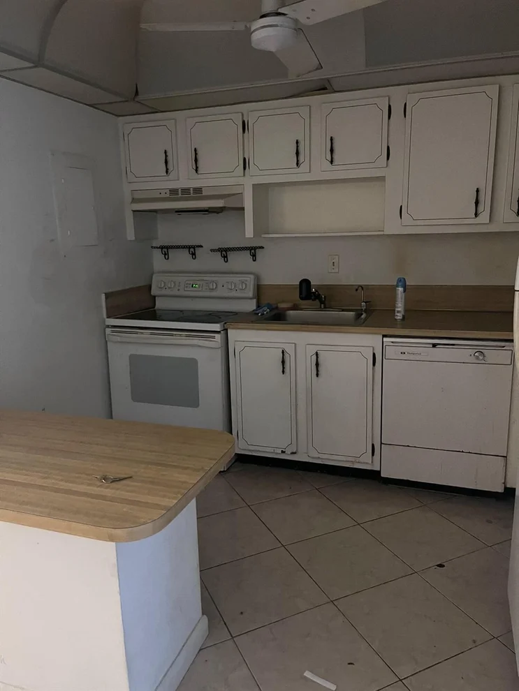 Unit for sale at 7300 NW 17th Street, Plantation, FL 33313