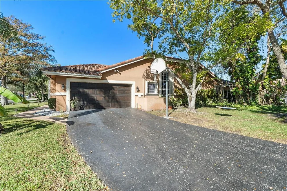 Unit for sale at 9711 NW 51st Street, Coral Springs, FL 33076
