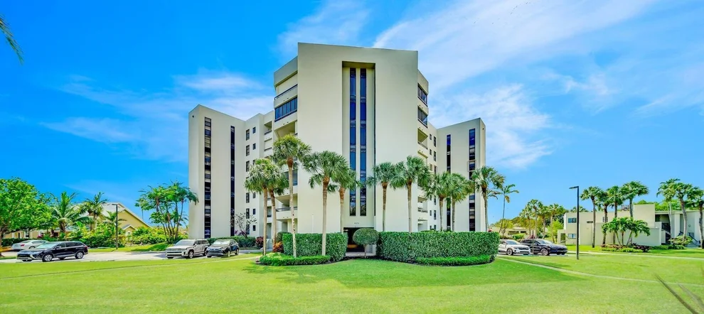 Unit for sale at 6372 La Costa Drive, Boca Raton, FL 33433