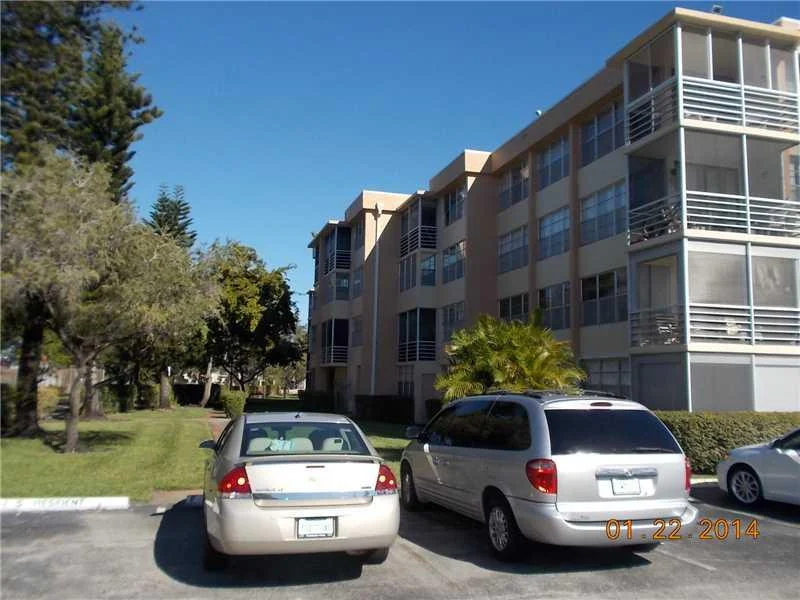 Unit for sale at 2781 Taft Street, Hollywood, FL 33020