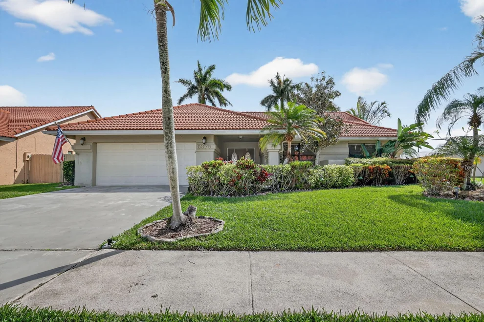 Unit for sale at 5875 Sun Pointe Circle, Boynton Beach, FL 33437