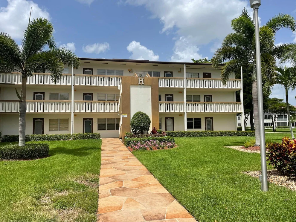 Unit for sale at 318 Mansfield H, Boca Raton, FL 33434