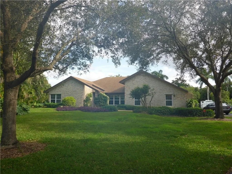 Unit for sale at 4810 SW 133rd Avenue, Southwest Ranches, FL 33330