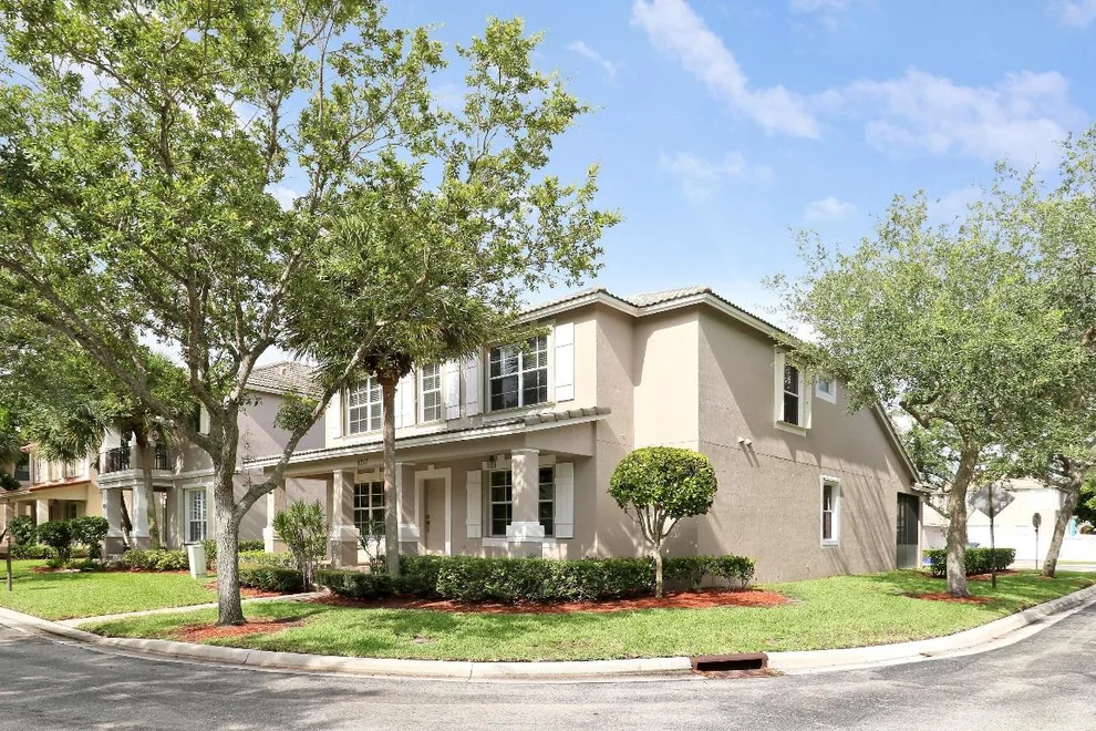 Unit for sale at 8217 Calterra Drive, Palm Beach Gardens, FL 33418