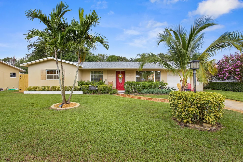 Unit for sale at 19146 SE Southgate Drive, Tequesta, FL 33469
