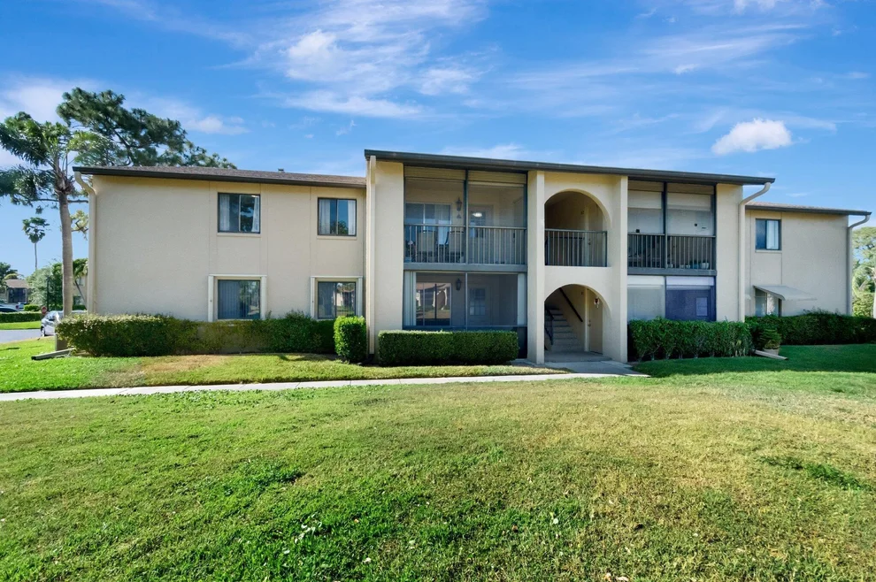 Unit for sale at 529 Shady Pine Way, Greenacres, FL 33415