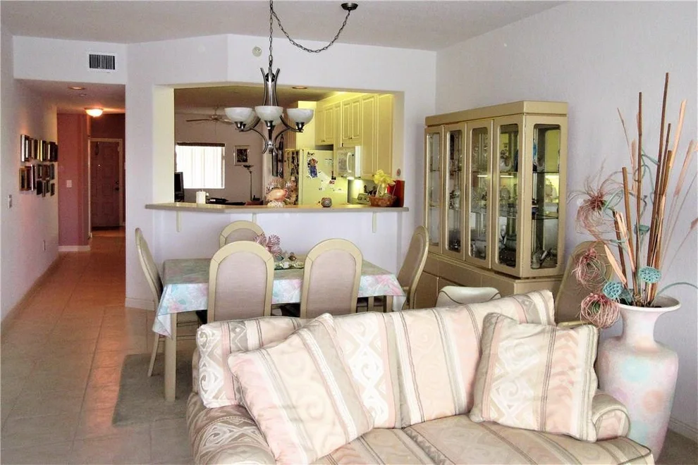 Unit for sale at 7715 Southampton Terrace, Tamarac, FL 33321