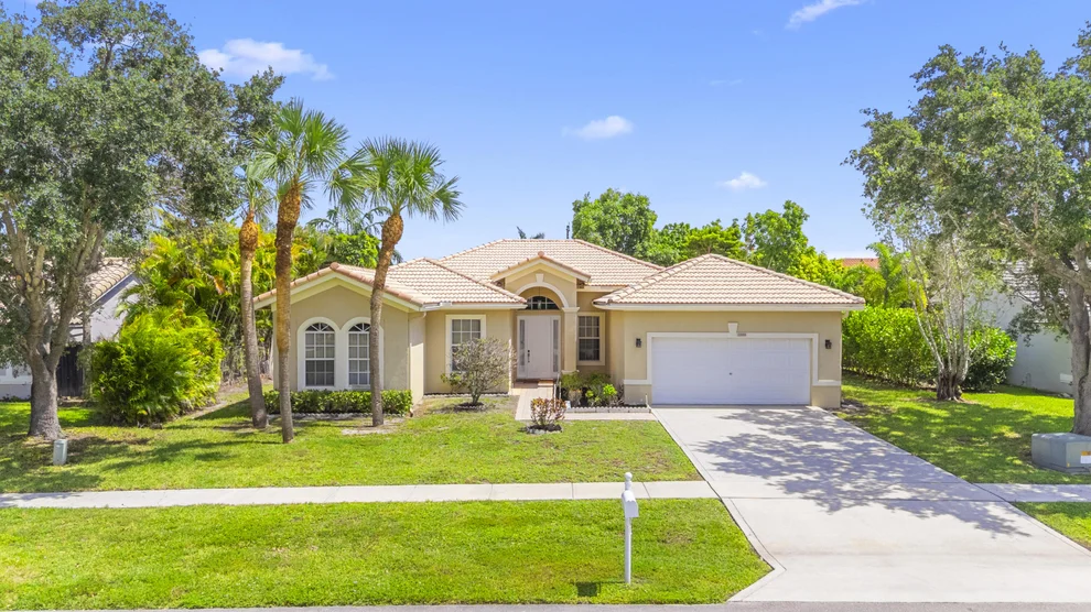 Unit for sale at 10555 Paso Fino Drive, Lake Worth, FL 33449