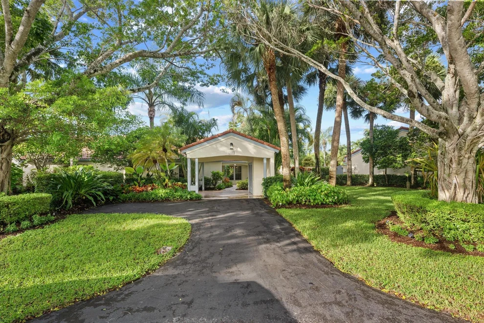 Unit for sale at 2425 Vista Del Prado Drive, Wellington, FL 33414