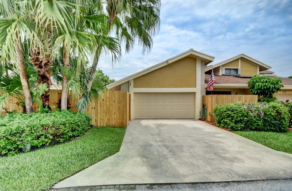 Unit for sale at 7835 Stanway Place W, Boca Raton, FL 33433