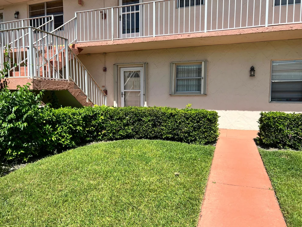 Unit for sale at 12014 Greenway Circle S, Royal Palm Beach, FL 33411