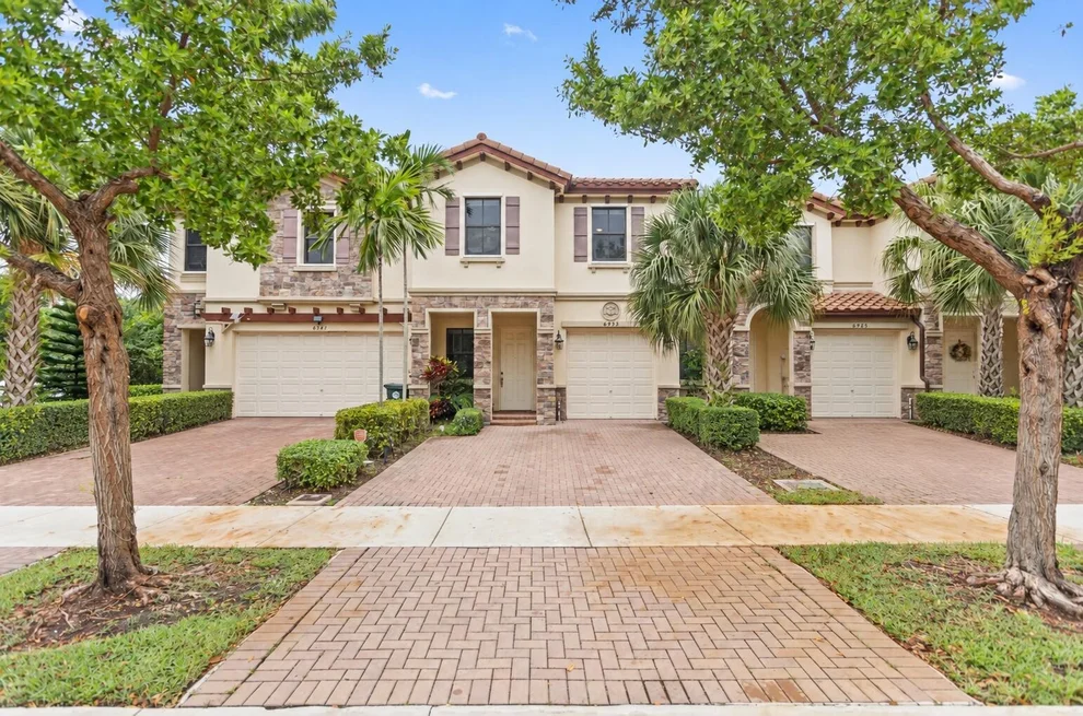 Unit for sale at 6943 BROADLAND Way, Coconut Creek, FL 33073
