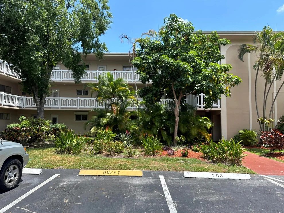 Unit for sale at 2687 N Garden Drive, Lake Worth, FL 33461