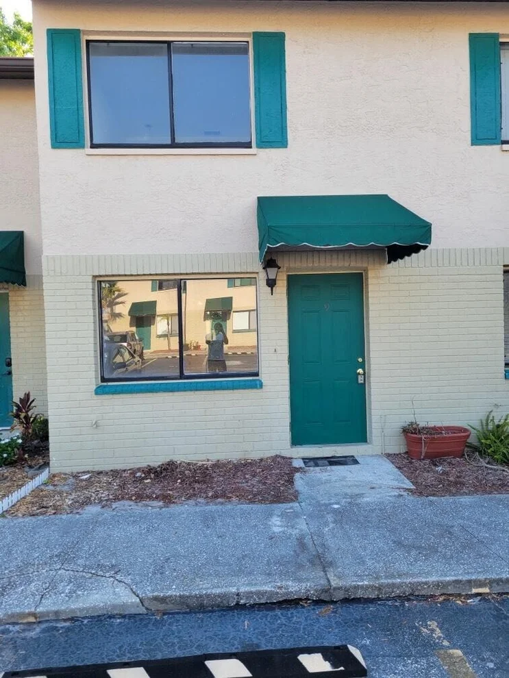 Unit for sale at 2052 Kings Highway, Clearwater, FL 33755