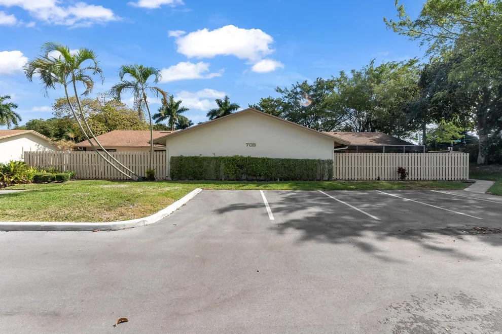 Unit for sale at 709 NW 26th Avenue, Delray Beach, FL 33445