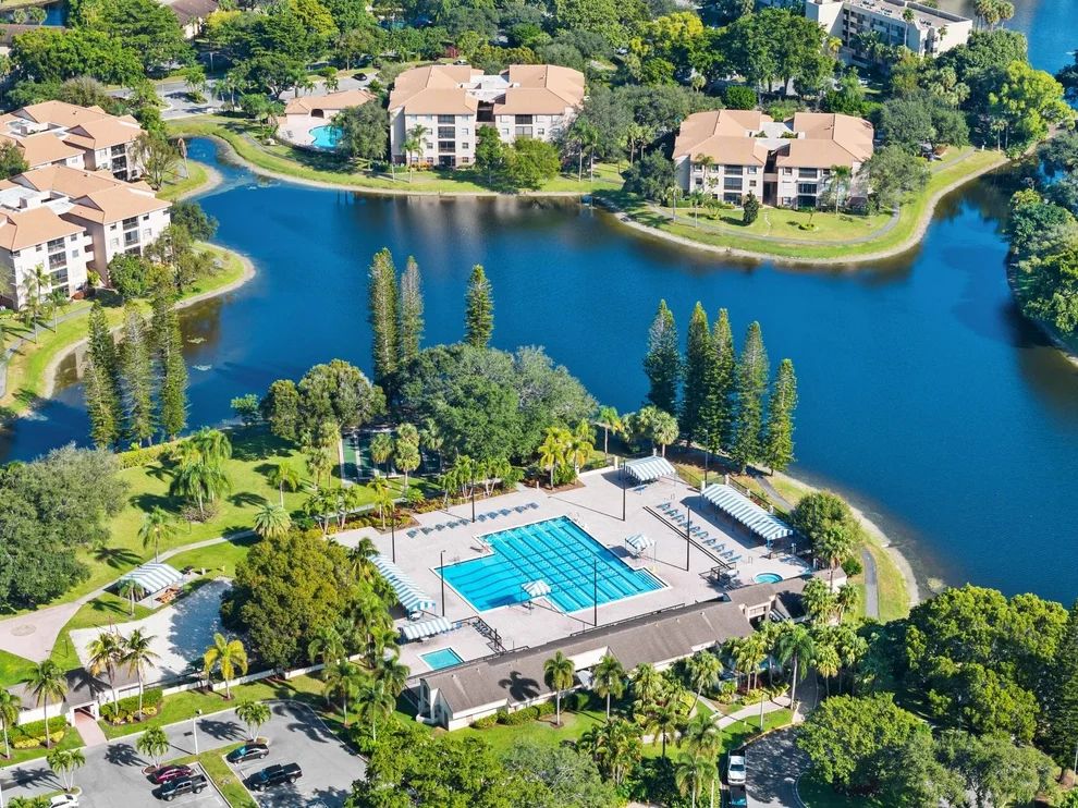 Unit for sale at 4724 NW 22nd Street, Coconut Creek, FL 33063