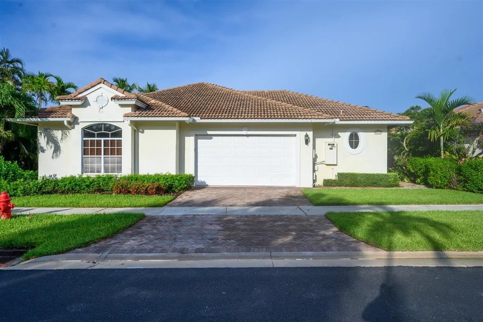 Unit for sale at 2931 Twin Oaks Way, Wellington, FL 33414