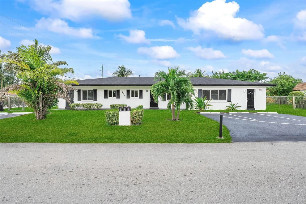 Unit for sale at 1901 NW 14th Avenue, Fort Lauderdale, FL 33311