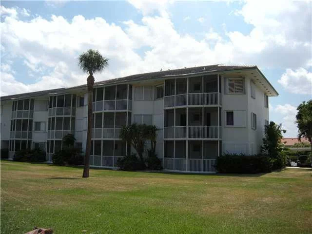 Unit for sale at 2700 Banyan Road, Boca Raton, FL 33432