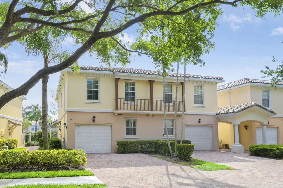Unit for sale at 142 Santa Barbara Way, Palm Beach Gardens, FL 33410