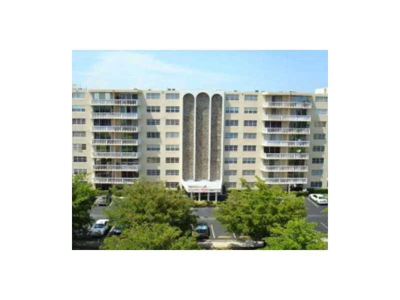 Unit for sale at 400 NE 12th Avenue, Hallandale Beach, FL 33009
