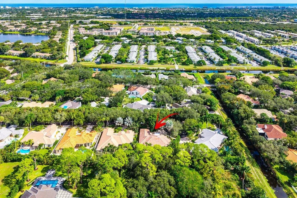 Unit for sale at 2560 Whispering Oaks Lane, Delray Beach, FL 33445