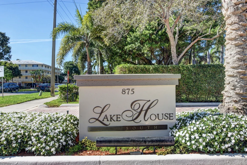 Unit for sale at 875 E Camino Real, Boca Raton, FL 33432