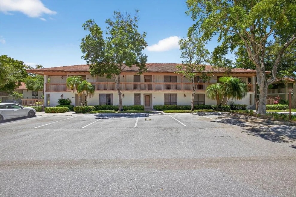 Unit for sale at 409 Brackenwood Lane S, Palm Beach Gardens, FL 33418