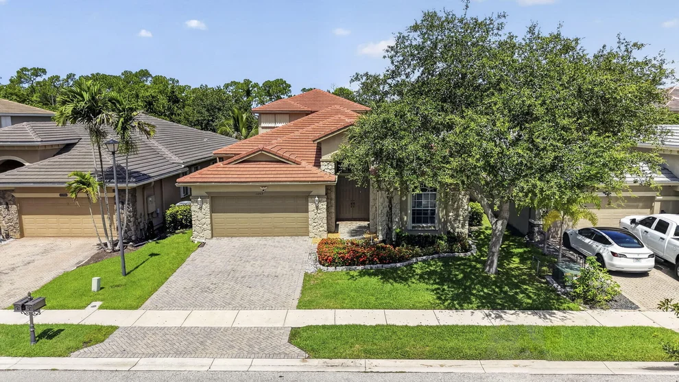 Unit for sale at 11202 Osprey Lake Lane, Palm Beach Gardens, FL 33412