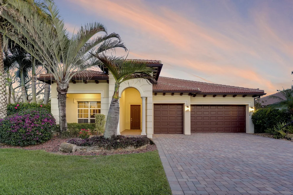 Unit for sale at 124 Casa Circle, Jupiter, FL 33458