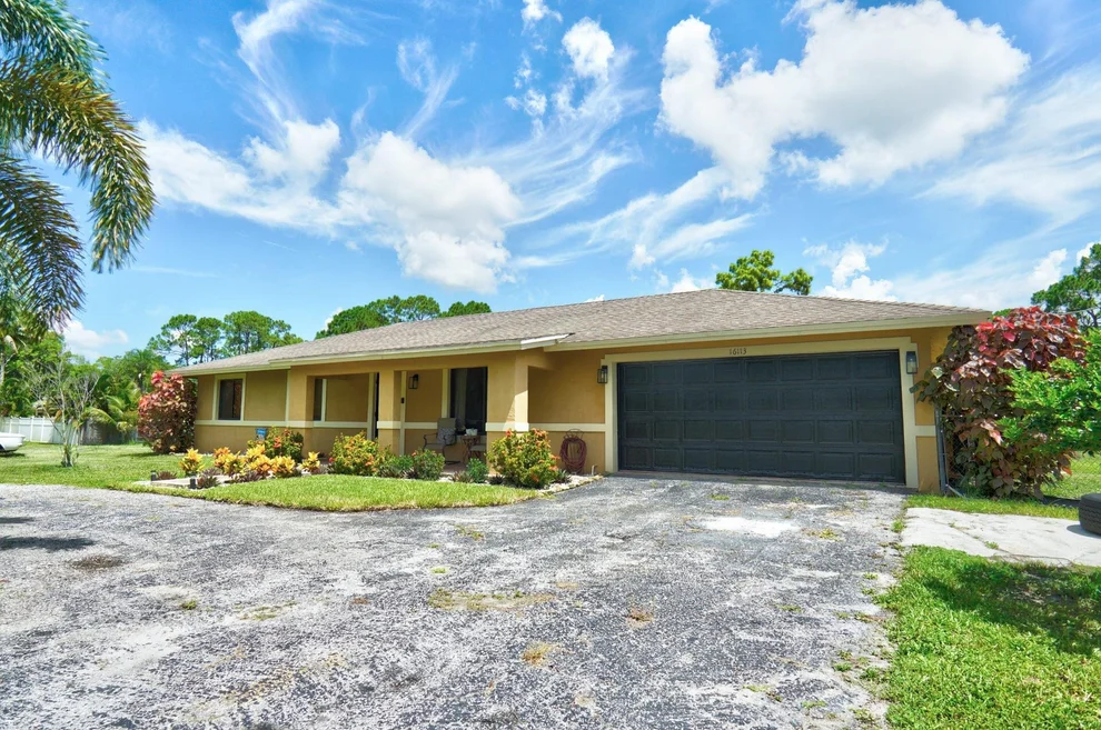 Unit for sale at 16113 E Cheltenham Drive, Loxahatchee, FL 33470