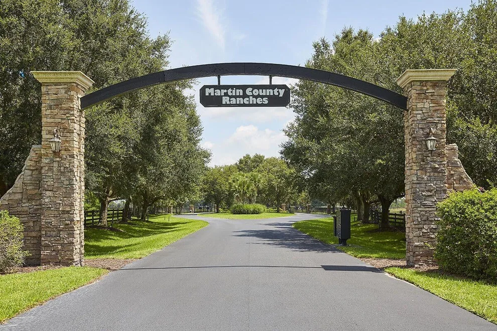 Unit for sale at 25701 SW Brians Trail, Okeechobee, FL 34974