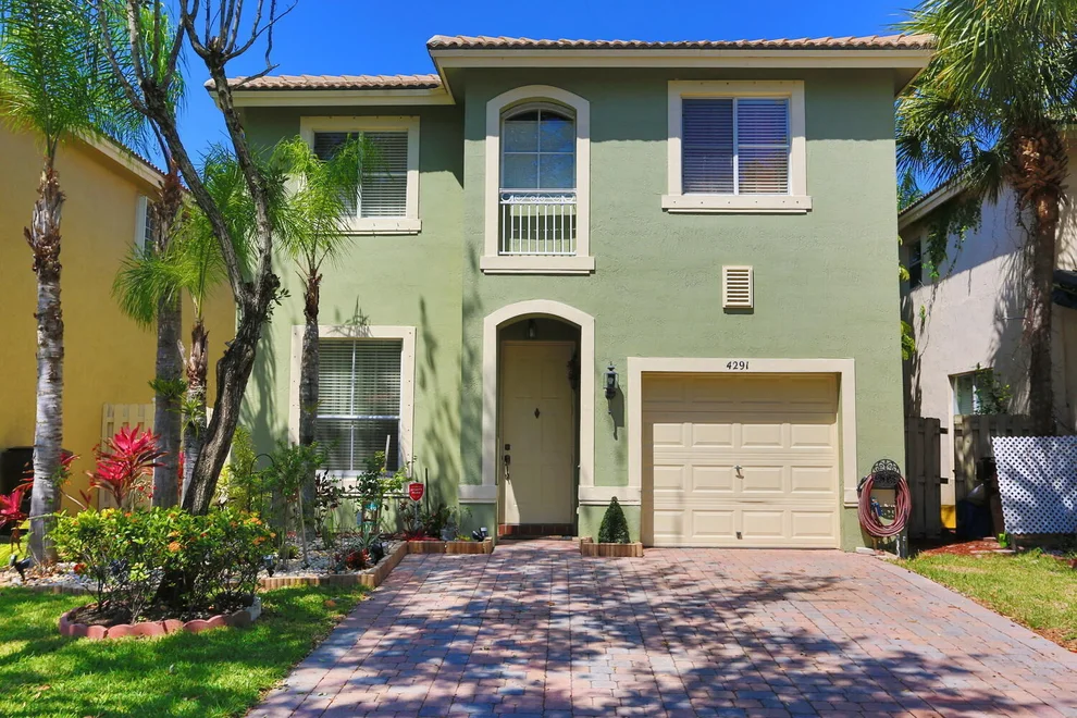 Unit for sale at 4291 Lake Lucerne Circle, West Palm Beach, FL 33409