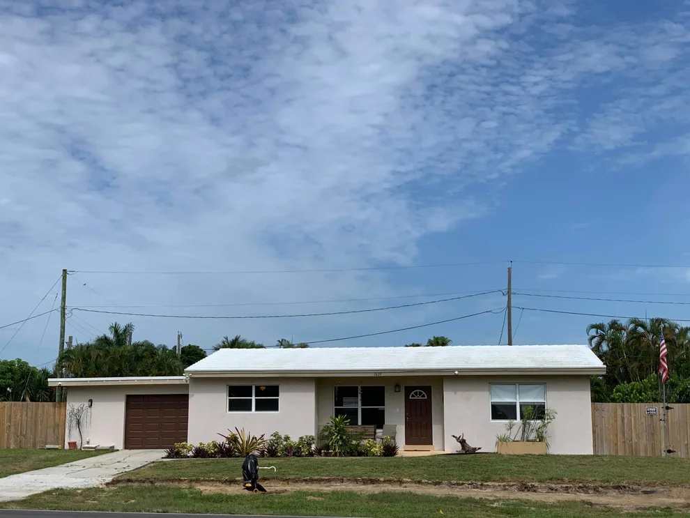 Unit for sale at 1601 High Ridge Road, Lake Worth, FL 33461
