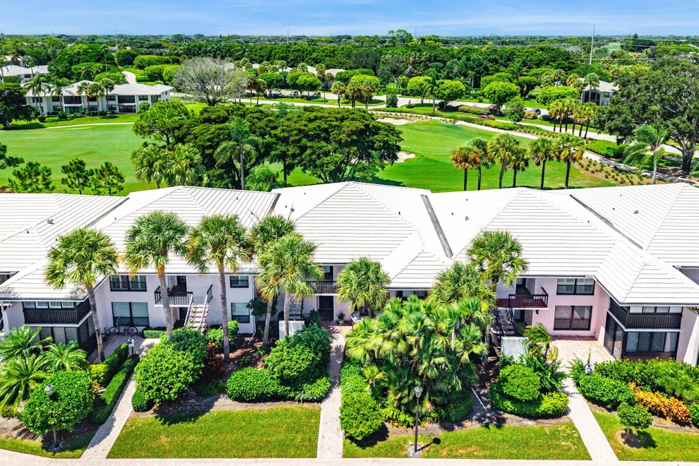 Unit for sale at 3864 Quail Ridge Drive N, Boynton Beach, FL 33436