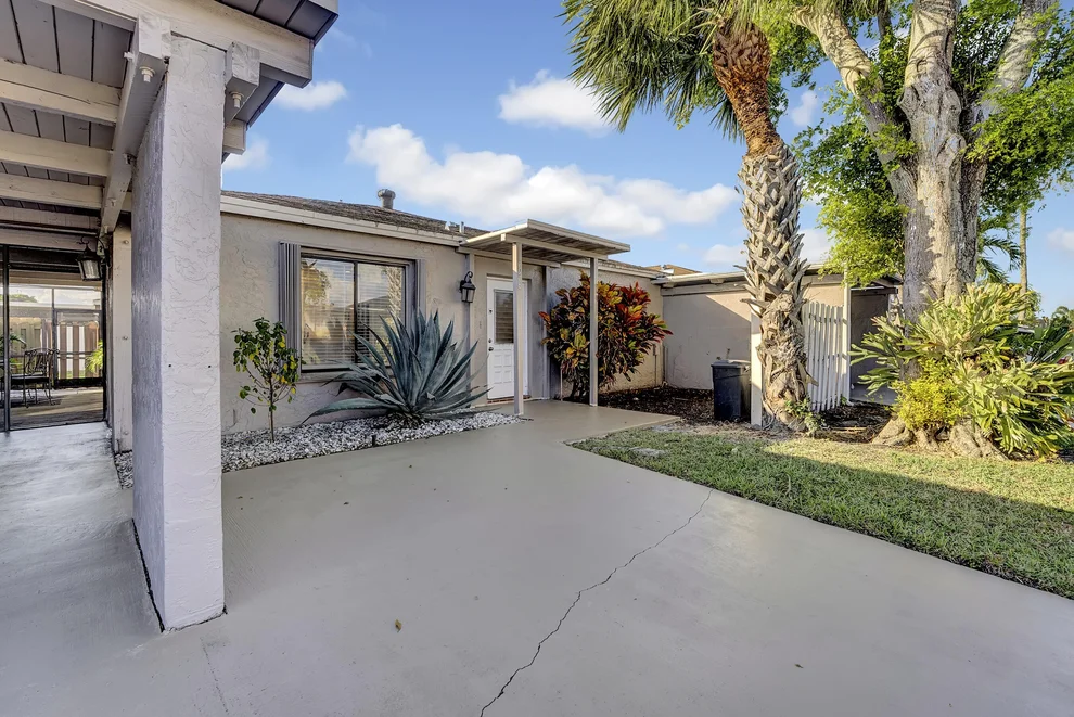 Unit for sale at 14948 Wildflower Lane, Delray Beach, FL 33446