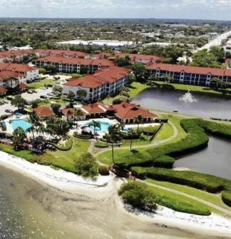 Unit for sale at 108 Half Moon Circle, Lake Worth, FL 33462