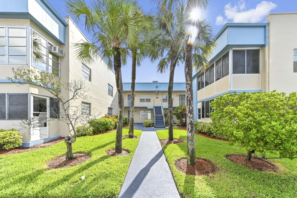 Unit for sale at 426 Burgundy I, Delray Beach, FL 33484