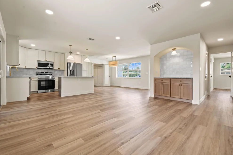 Unit for sale at 328 Balsam Street, Palm Beach Gardens, FL 33410