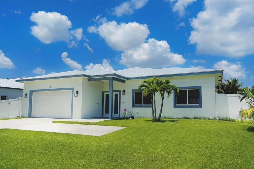 Unit for sale at 115 SW Oakridge Drive, Port St Lucie, FL 34984