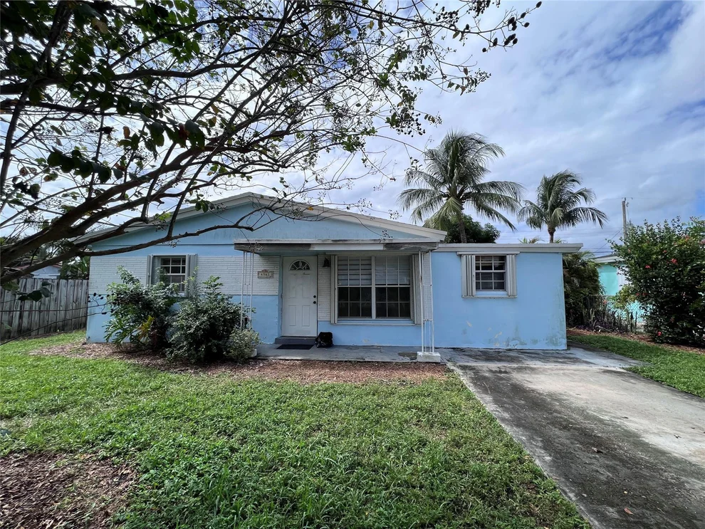 Unit for sale at 4941 SW 44th Avenue, Dania Beach, FL 33314