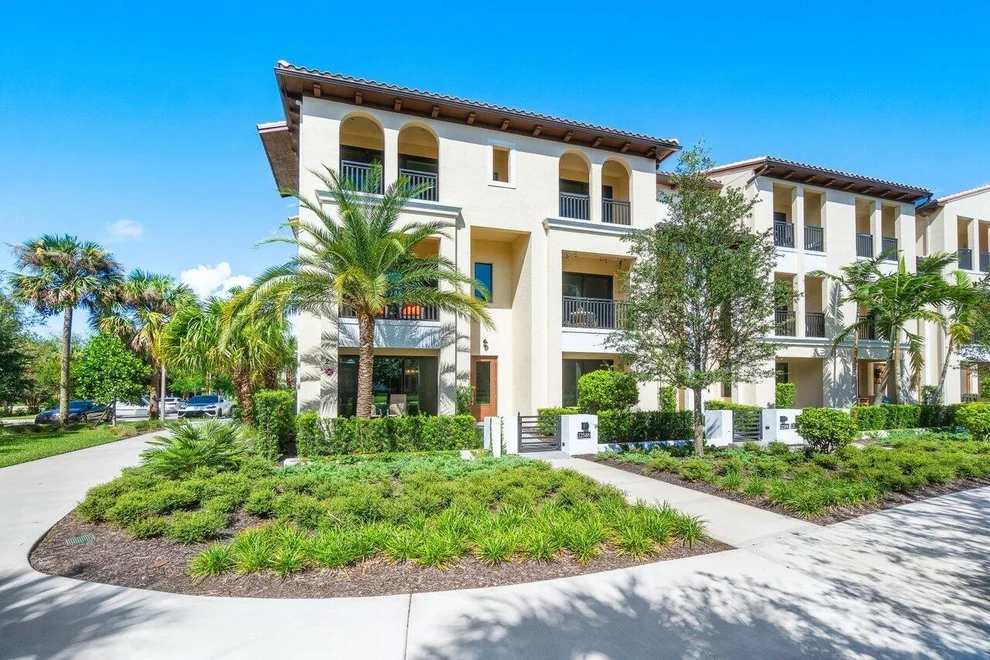 Unit for sale at 12588 Gross Pointe Drive, Palm Beach Gardens, FL 33418