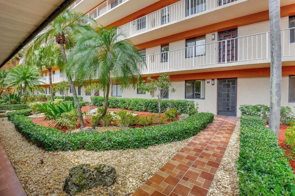 Unit for sale at 7370 S Oriole Boulevard, Delray Beach, FL 33446